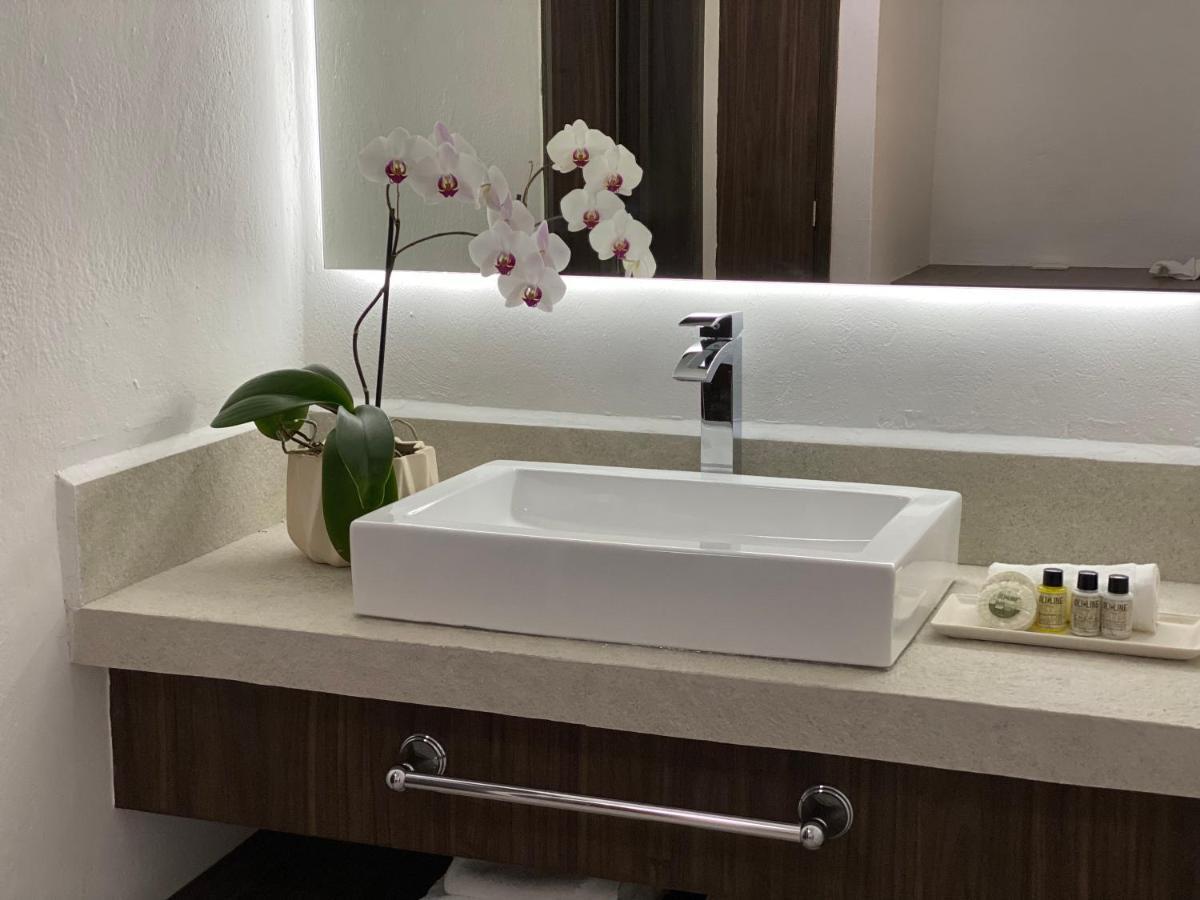 Hotel Marjaba Κουερναβάκα Εξωτερικό φωτογραφία