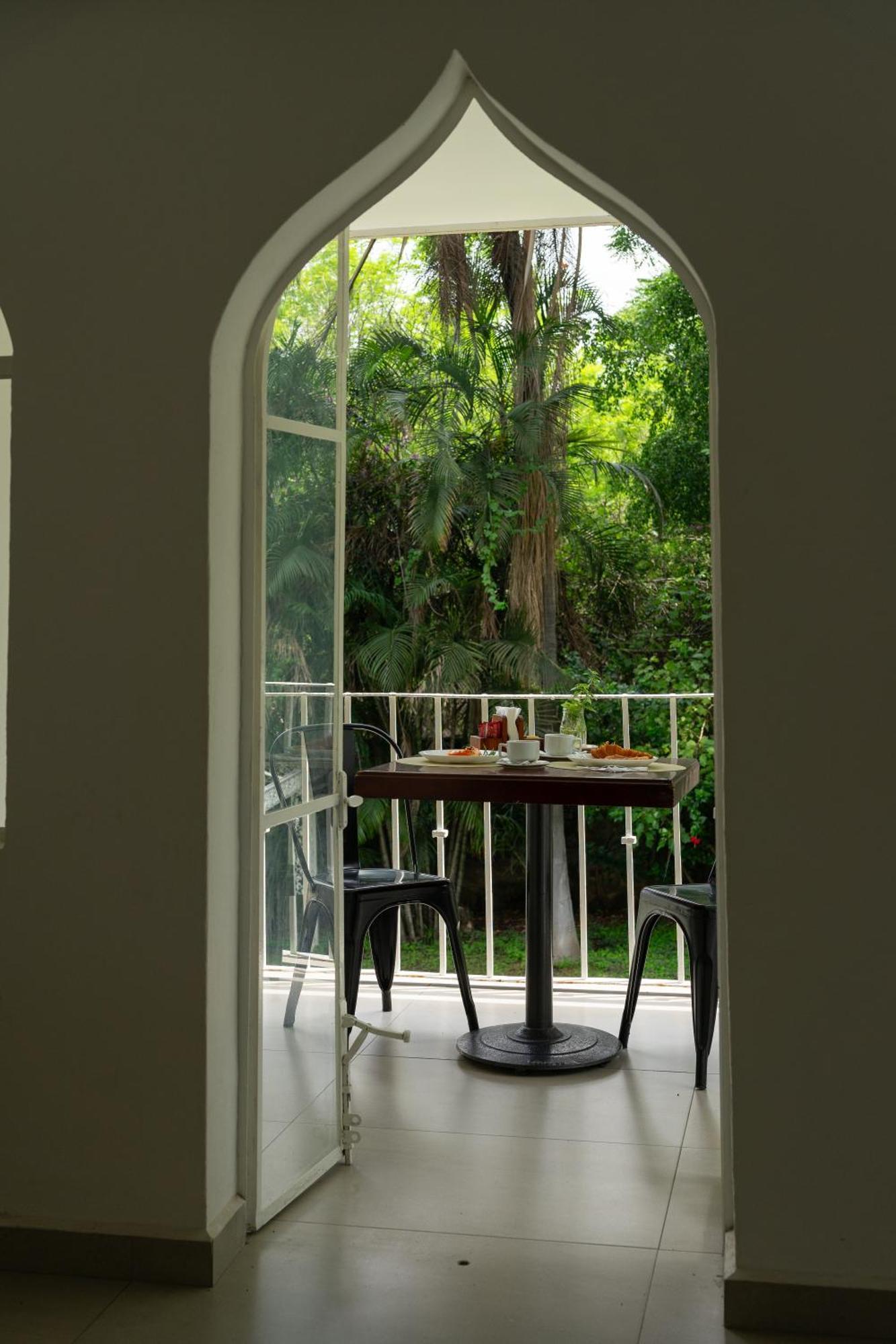 Hotel Marjaba Κουερναβάκα Εξωτερικό φωτογραφία